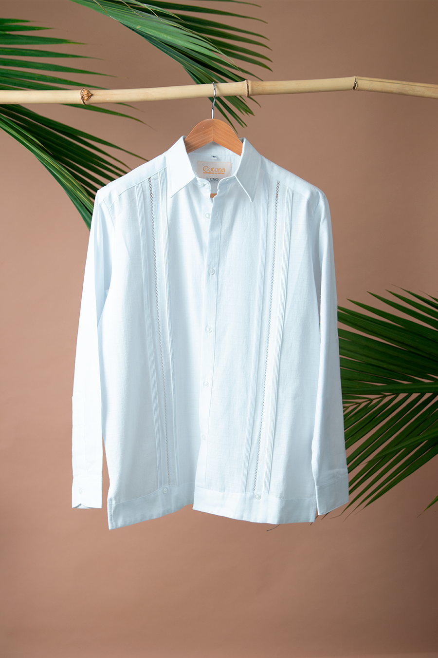 Guayabera clásica (Línea calada)
