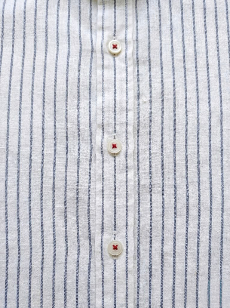 Camisa de lino (Rayas azules)
