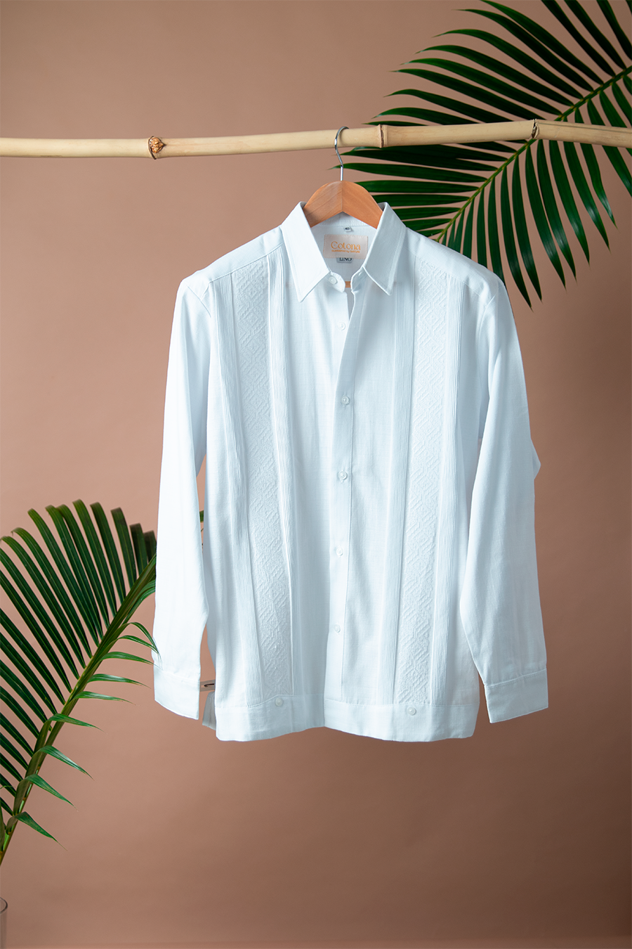 Guayabera bordada (Rombo artesanal)