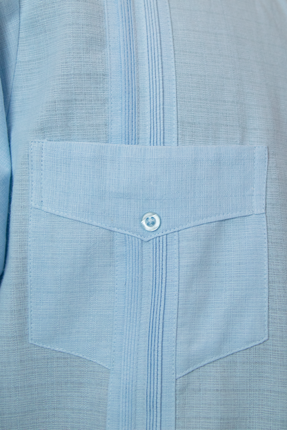 Guayabera clásica celeste (Cuatro bolsillos)